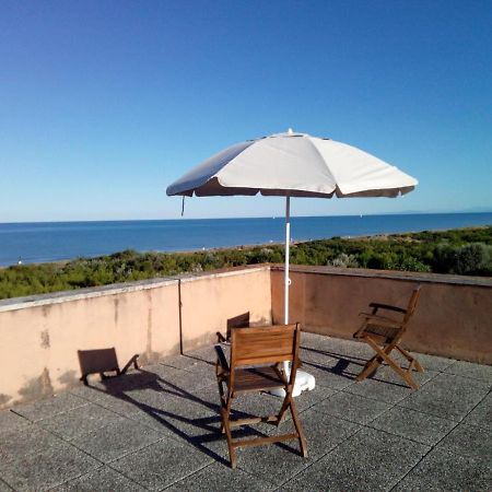 Casa Nel Parco Sulla Spiaggia ปิซา ภายนอก รูปภาพ