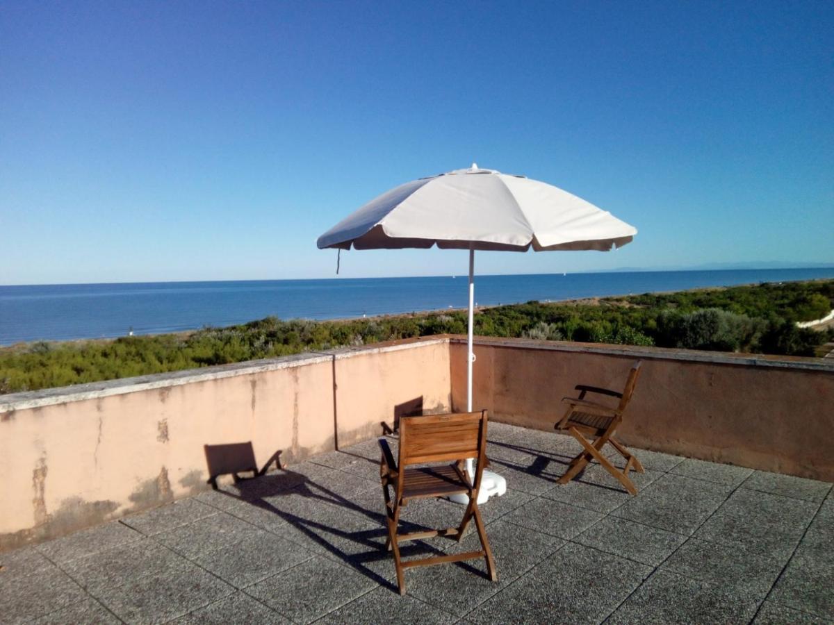 Casa Nel Parco Sulla Spiaggia ปิซา ภายนอก รูปภาพ